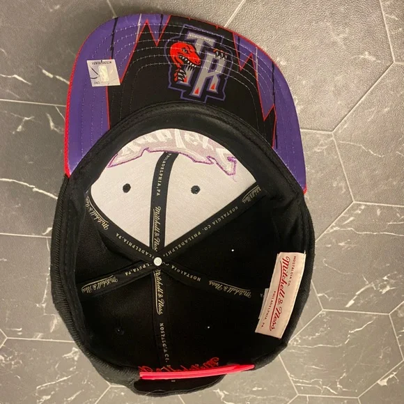 ~Toronto Raptors SnapBack~ Used - Picture 4 of 4